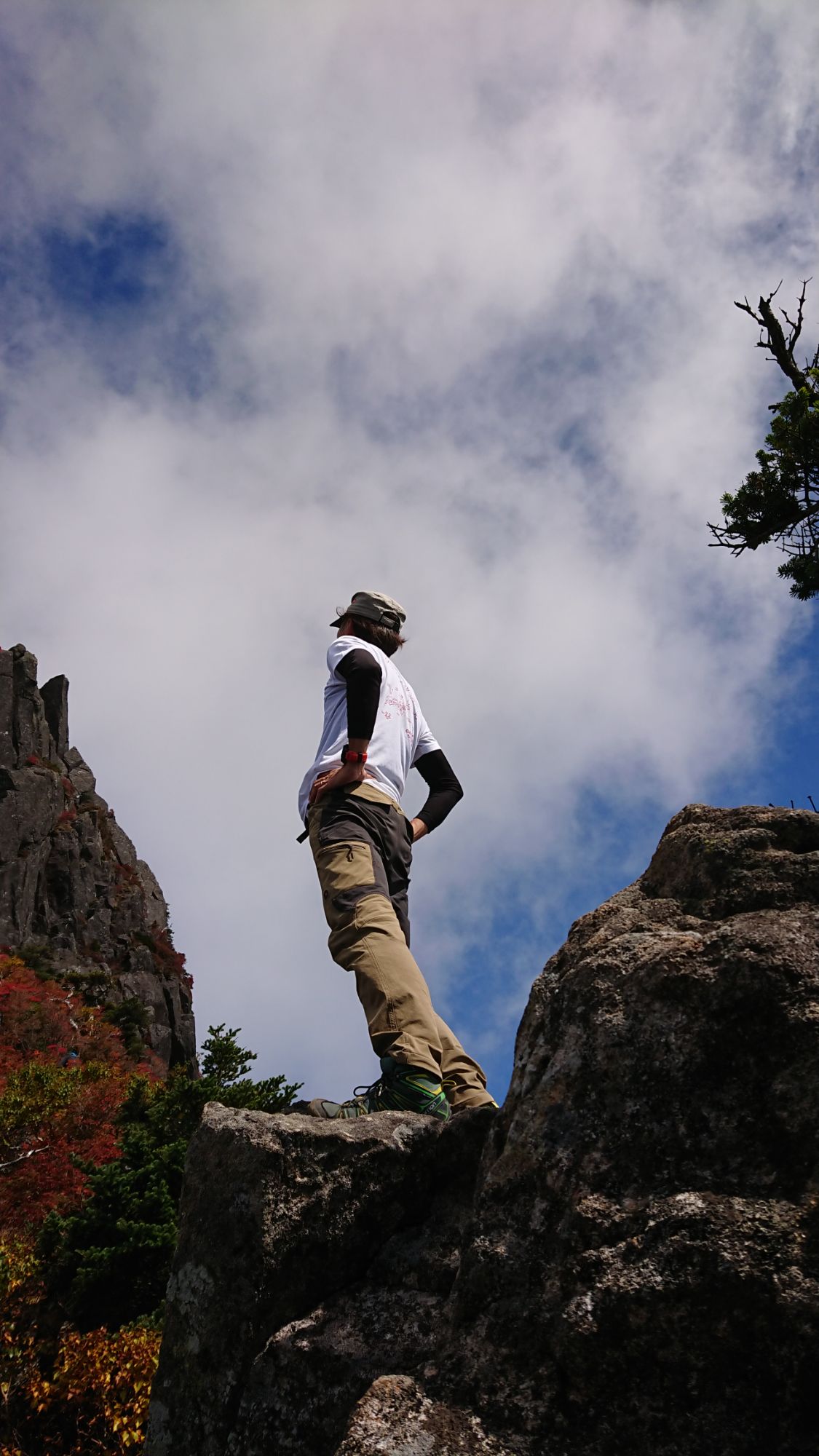 Relive 紅葉真っ盛りの石鎚山